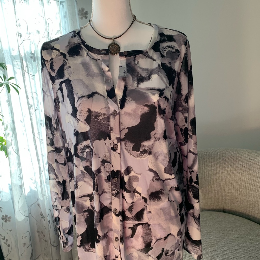 LOGO by Lori Goldstein Black and Gray Abstract Button Down Shirt
